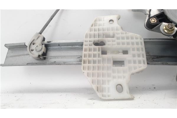 Recambio de mecanismo elevalunas trasero izquierdo para hyundai matrix (fc) referencia OEM IAM 9881017200  
