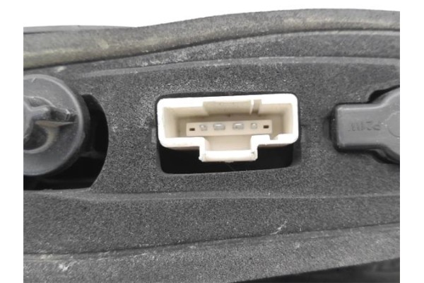 Recambio de piloto porton trasero izquierdo para citroen c5 berlina 1.6 hdi (rc8hzb) referencia OEM IAM 6350V4 89032711X31G 