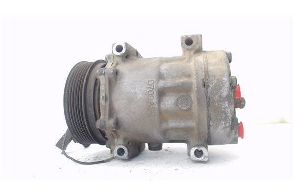 Recambio de compresor aire acond. para mitsubishi carisma berlina 5 (da0) 1.9 1900 di-d comfort referencia OEM IAM 8200040681  