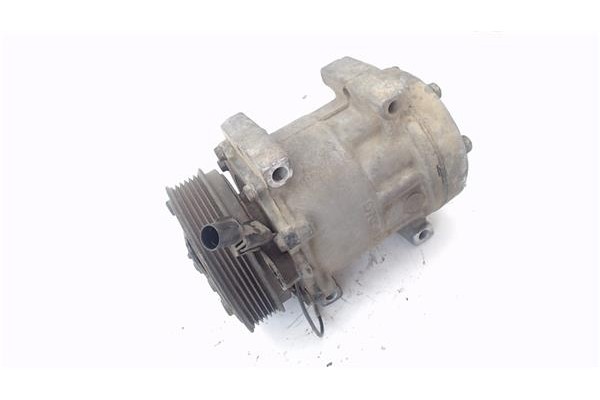 Recambio de compresor aire acond. para mitsubishi carisma berlina 5 (da0) 1.9 1900 di-d comfort referencia OEM IAM 8200040681  