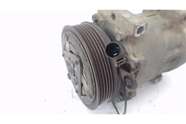 Recambio de compresor aire acond. para mitsubishi carisma berlina 5 (da0) 1.9 1900 di-d comfort referencia OEM IAM 8200040681  