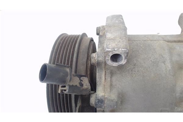 Recambio de compresor aire acond. para mitsubishi carisma berlina 5 (da0) 1.9 1900 di-d comfort referencia OEM IAM 8200040681  