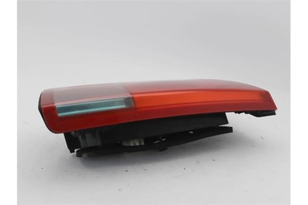 Recambio de piloto porton trasero izquierdo para citroen c5 berlina 1.6 hdi (rc8hzb) referencia OEM IAM 6350V4 89032711X31G 
