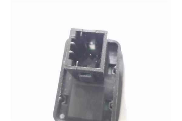 Recambio de mando elevalunas delantero derecho para citroen c3 1.4 hdi referencia OEM IAM 6554L7  