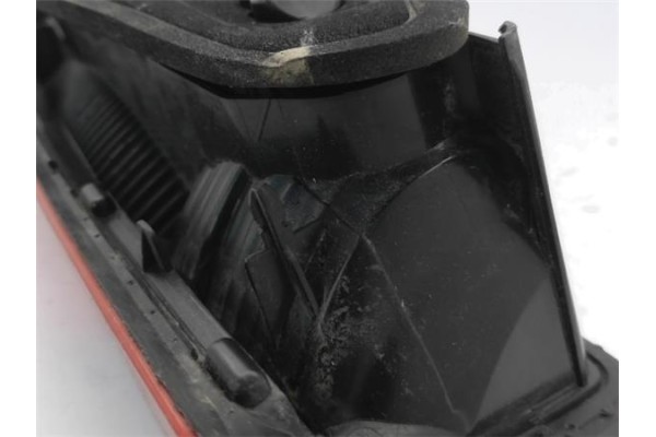 Recambio de piloto porton trasero izquierdo para citroen c5 berlina 1.6 hdi (rc8hzb) referencia OEM IAM 6350V4 89032711X31G 