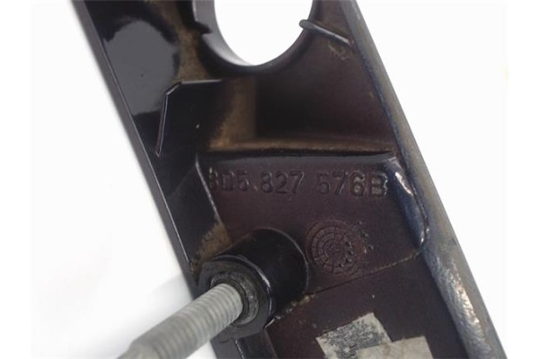 Recambio de moldura porton trasero para audi a4 berlina (b5) 1.6 referencia OEM IAM 8D5827576B  