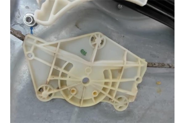 Recambio de elevalunas electrico trasero izquierdo para volkswagen golf v variant (1k5) referencia OEM IAM 1K9839755A  