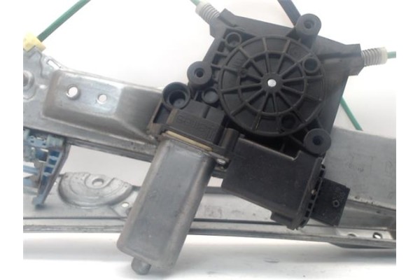 Recambio de elevalunas electrico delantero derecho para opel corsa d 1.3 cdti referencia OEM IAM 140311 72005001 