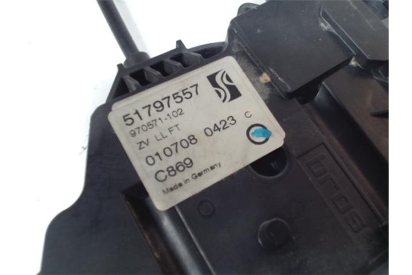 Recambio de cierre electromagnetico delantero izquierdo para fiat punto / grande punto (199) 1.3 d multijet referencia OEM IAM 5