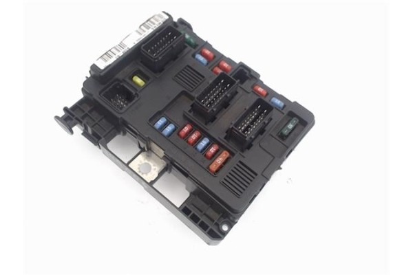 Recambio de centralita para peugeot 1007 1.4 sport referencia OEM IAM 965061840  
