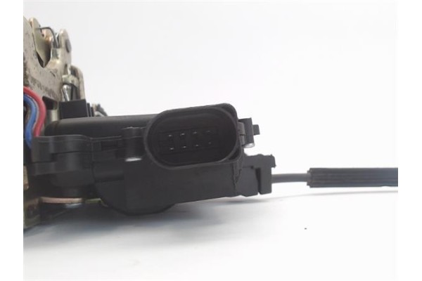 Recambio de cierre electromagnetico delantero derecho para volkswagen passat berlina (3b3) 1.9 tdi referencia OEM IAM 3B1837016C