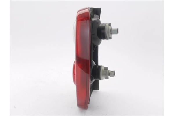 Recambio de piloto trasero derecho para land rover freelander (ln) 2.0 hse familiar referencia OEM IAM XFB500180  