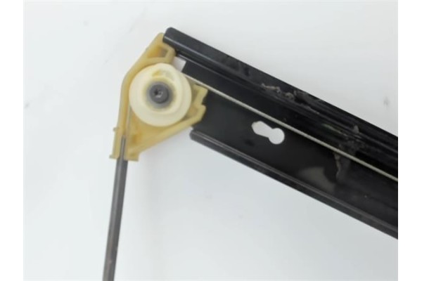 Recambio de mecanismo elevalunas trasero izquierdo para audi a4 avant (8e) 2.0 tdi (dpf) (125kw) referencia OEM IAM 8E0839461B  