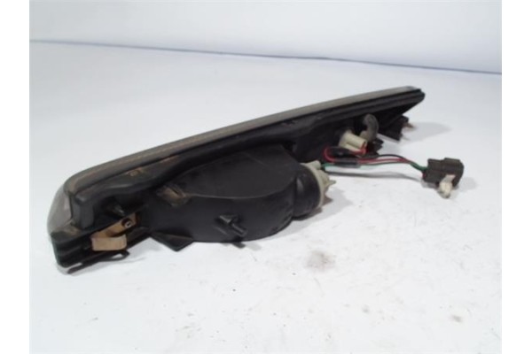 Recambio de intermitente delantero dcho para mazda 323 berlina (bg) 1.9 gle referencia OEM IAM 21061311  