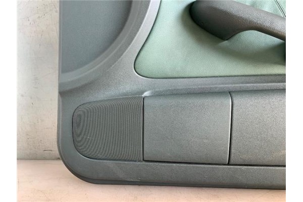 Recambio de guarnecido puerta delantero derecha para audi allroad quattro (4b5) 2.5 tdi (132kw) referencia OEM IAM 4B1867104M 1G