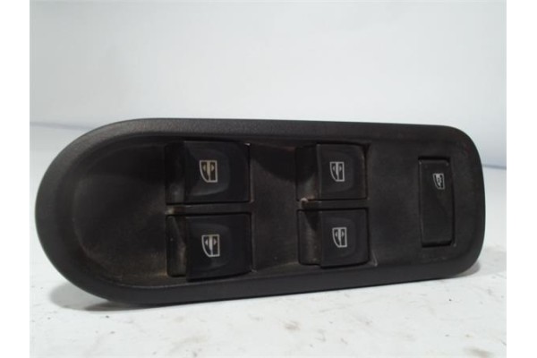 Recambio de mando elevalunas para dacia duster i 1.5 sl trotamundos 4x4 referencia OEM IAM   
