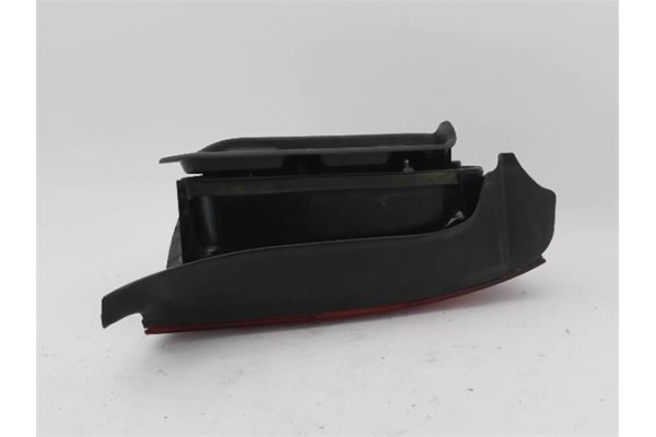 Recambio de piloto trasero derecho para citroen c5 berlina 1.8 16v (dc6fzb, dc6fze) referencia OEM IAM 6351S2 9632646680 