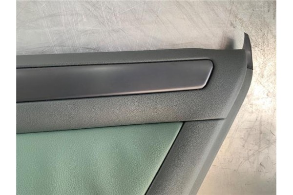 Recambio de guarnecido puerta trasero derecha para audi allroad quattro (4b5) 2.5 tdi (132kw) referencia OEM IAM 4B0863982  