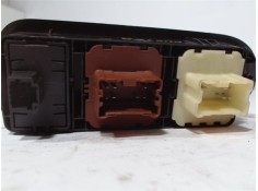 Recambio de mando elevalunas para dacia duster i 1.5 sl trotamundos 4x4 referencia OEM IAM   