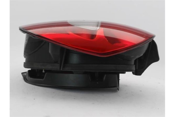 Recambio de piloto trasero derecho para citroen c5 berlina 1.8 16v (dc6fzb, dc6fze) referencia OEM IAM 6351S2 9632646680 