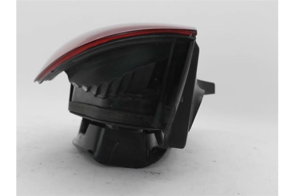 Recambio de piloto trasero derecho para citroen c5 berlina 1.8 16v (dc6fzb, dc6fze) referencia OEM IAM 6351S2 9632646680 