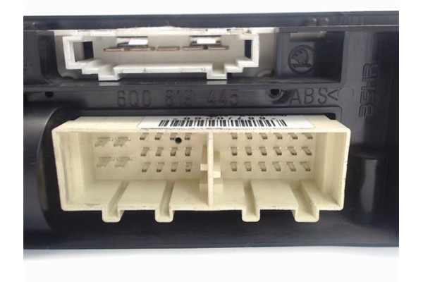 Recambio de mandos calefaccion / a.a. para skoda fabia (5j2) 1.2 referencia OEM IAM 5j0820045 5J0820045 9B9 