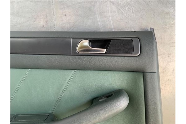Recambio de guarnecido puerta trasero izquierda para audi allroad quattro (4b5) 2.5 tdi (132kw) referencia OEM IAM 4B0863981  