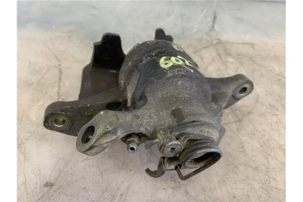 Recambio de pinza freno delantero derecha para toyota rav 4 i (sxa1_) 2.0 16v referencia OEM IAM 4773042010  