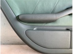 Recambio de guarnecido puerta trasero izquierda para audi allroad quattro (4b5) 2.5 tdi (132kw) referencia OEM IAM 4B0863981  