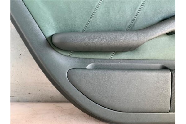 Recambio de guarnecido puerta trasero izquierda para audi allroad quattro (4b5) 2.5 tdi (132kw) referencia OEM IAM 4B0863981  