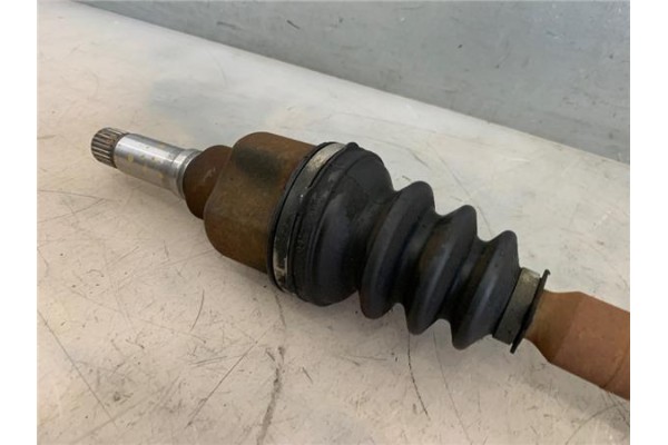 Recambio de palier delantero derecho para citroen c2 1.1 referencia OEM IAM 9640127680  