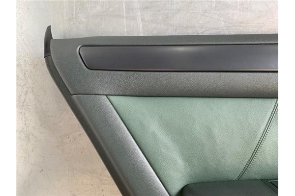 Recambio de guarnecido puerta delantero izquierda para audi allroad quattro (4b5) 2.5 tdi (132kw) referencia OEM IAM 4B1867103M 