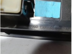 Recambio de mando elevalunas para dacia duster i 1.5 sl trotamundos 4x4 referencia OEM IAM 809601386  