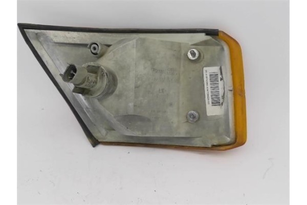 Recambio de intermitente delantero izquierdo para iveco 29l11 2.800 referencia OEM IAM 500320426 1315106148 