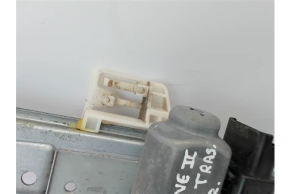 Recambio de elevalunas electrico trasero derecho para renault megane ii berlina 3p referencia OEM IAM   
