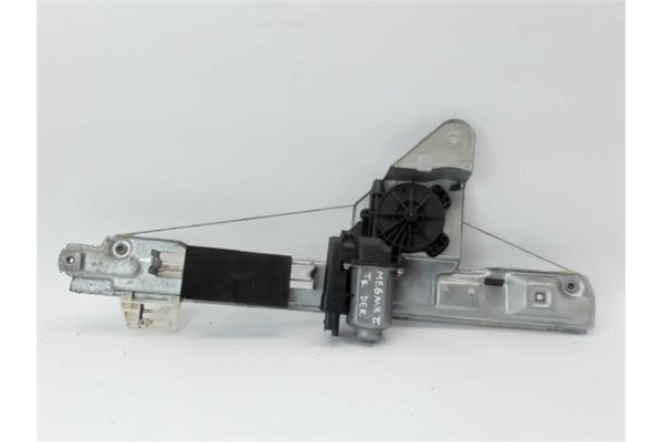 Recambio de elevalunas electrico trasero derecho para renault megane ii berlina 3p referencia OEM IAM 8200028068 LTRN706R 820101