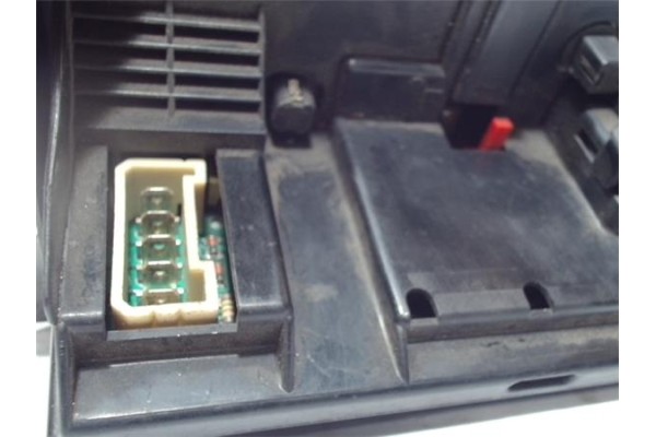 Recambio de mandos calefaccion / a.a. para peugeot 605 2.1 svdt referencia OEM IAM 829695F   Recambio de mandos calefaccion / a.a. para peugeot 605 2.1 svdt referencia OEM IAM 829695F