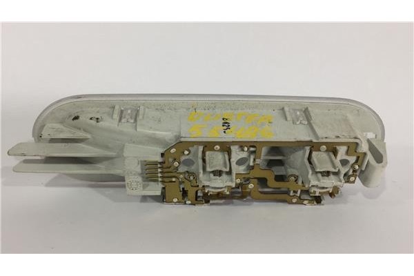 Recambio de luz interior techo para dacia duster i 1.5 ambiance 4x2 referencia OEM IAM 8200073231  