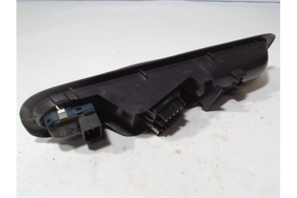 Recambio de mando elevalunas para renault twingo i (c06) 1.2 generation referencia OEM IAM 7700840861D 6156103516 