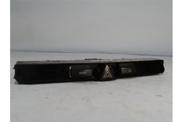 Recambio de interruptor luces emergencia para opel astra h berlina 1.8 sport referencia OEM IAM 13100107 03758070 