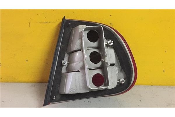 Recambio de piloto trasero izquierdo para seat cordoba berlina (6k2) 1.4 clx referencia OEM IAM 6K5945095  