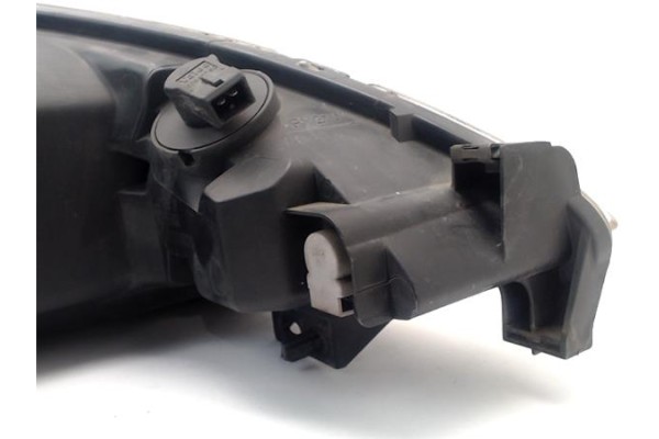 Recambio de faro delantero izquierdo para peugeot 206 2.0 gt referencia OEM IAM 6204S9  