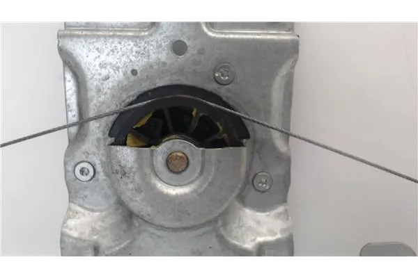 Recambio de embellecedor columna direccion para ford transit furgón 2.2 tdci referencia OEM IAM 6C113533ADW  