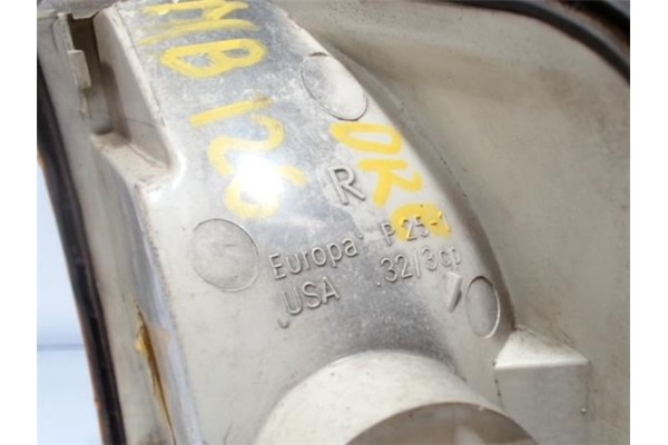 Recambio de intermitente delantero dcho para mercedes-benz clase s (bm 126) berl./coupe 2.6 se 260 referencia OEM IAM P251  