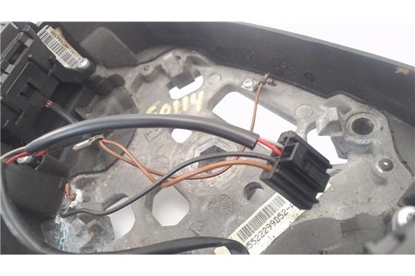 Recambio de volante para ford transit furgón 2.2 tdci referencia OEM IAM 305522299D52  