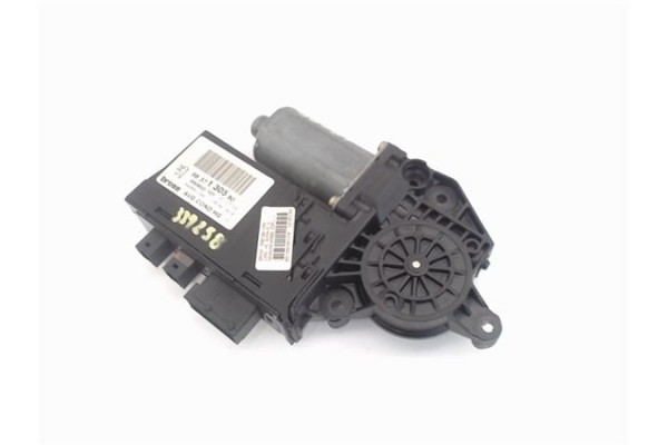 Recambio de motor elevalunas delantero izquierdo para peugeot 307 break / sw (s1) 2.0 hdi 90 referencia OEM IAM 9637130580 99083