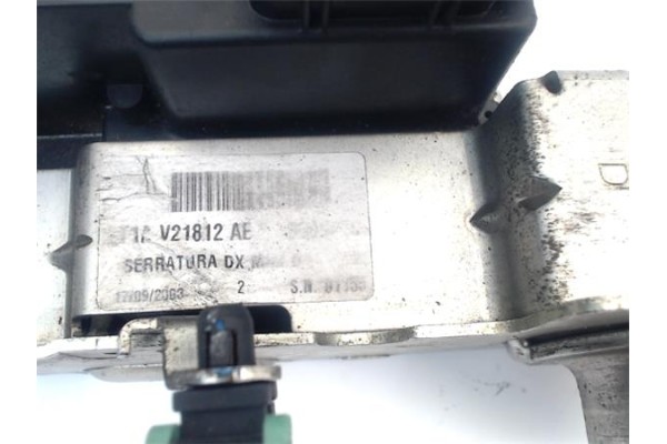 Recambio de cerradura puerta delantero derecha para ford transit connect (p65_, p70_, p80_) 1.8 di referencia OEM IAM 1419492 1A