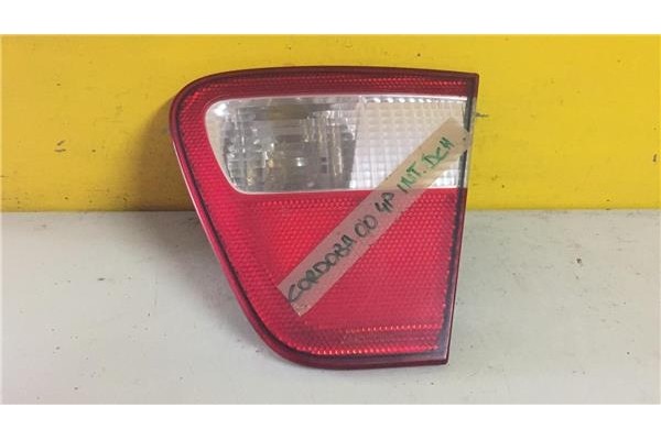 Recambio de piloto interior derecho para seat cordoba berlina (6k2) 1.9 stella referencia OEM IAM 6K5945092F  