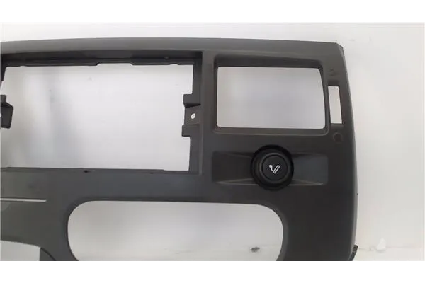 Recambio de embellecedor consola salpicadero para ford transit furgón 2.2 tdci referencia OEM IAM VP6C1XV045A98A  