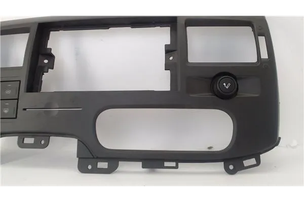Recambio de embellecedor consola salpicadero para ford transit furgón 2.2 tdci referencia OEM IAM VP6C1XV045A98A  